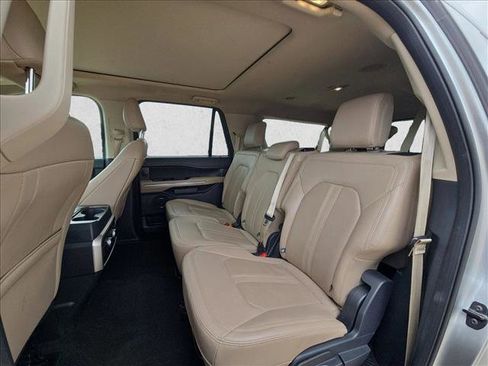 Used 2024 Ford Expedition Max Limited RWD image 19