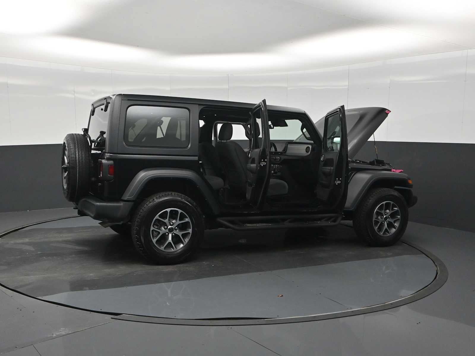Used 2024 Jeep Wrangler Unlimited Sport AWD/4WD image 28