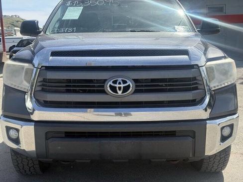 Used 2015 Toyota Tundra SR5 w/ SR5 Upgrade Package AWD/4WD image 23