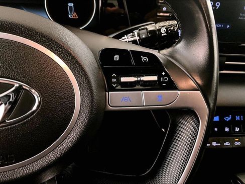 Used 2021 Hyundai Elantra SEL w/ Convenience + Premium Package image 18