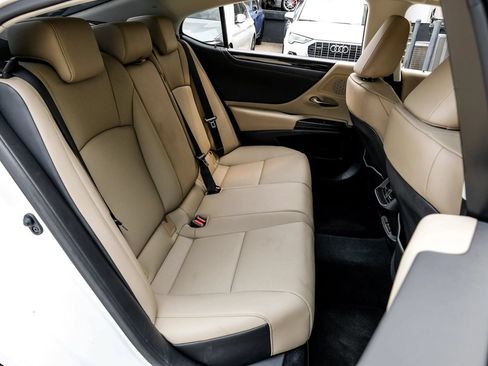 Used 2021 Lexus ES 350 w/ Premium Package FWD image 49