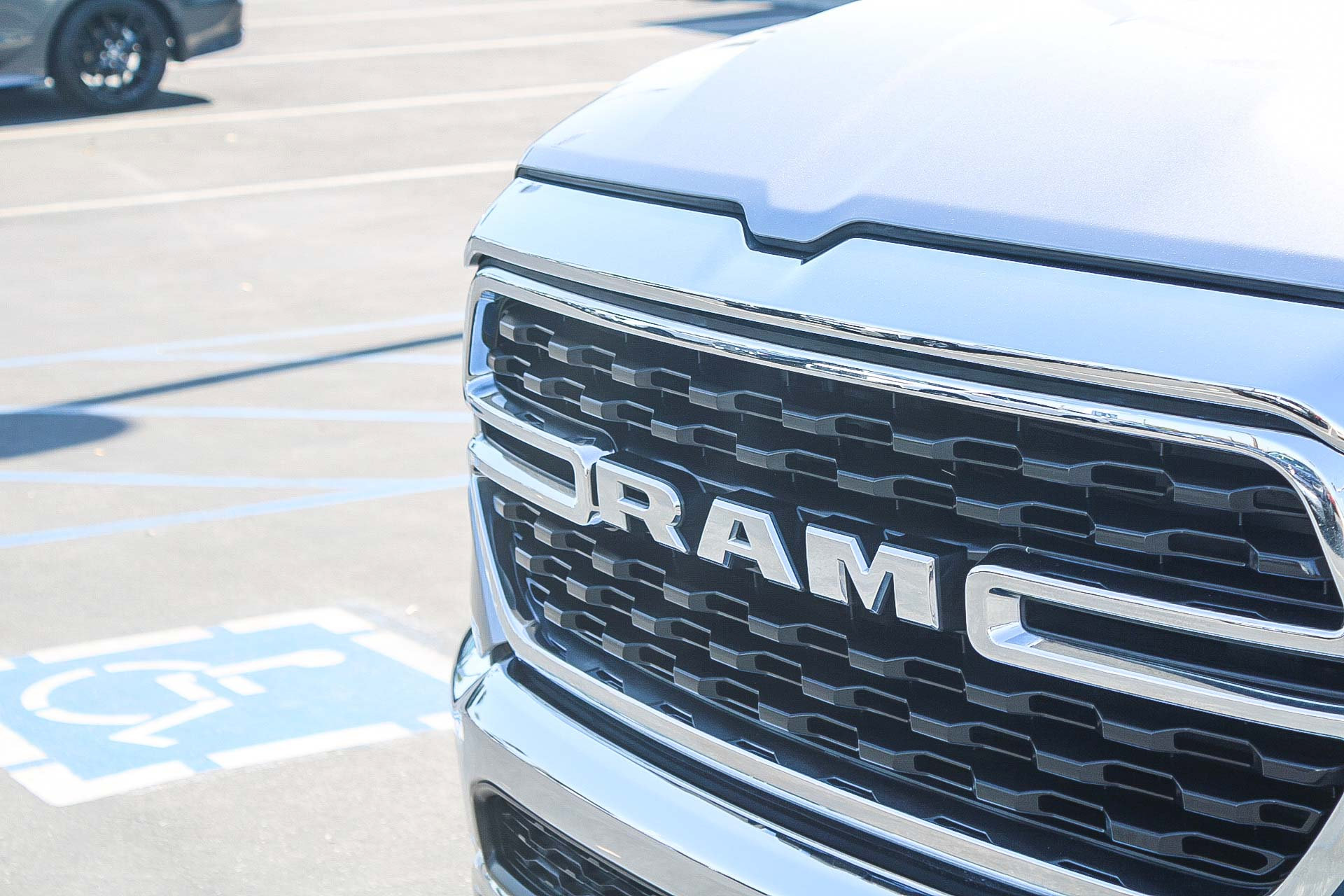 Used 2022 RAM 1500 Big Horn AWD/4WD image 6