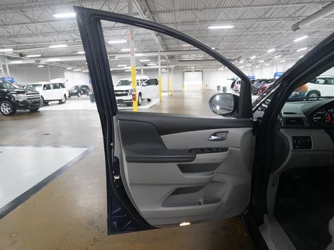 Used 2016 Honda Odyssey EX-L image 30