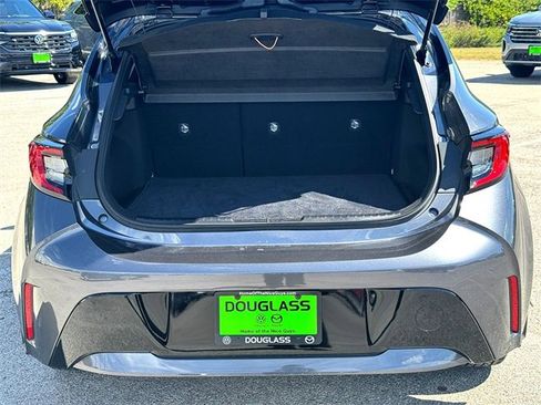 Used 2025 Toyota Corolla SE image 30