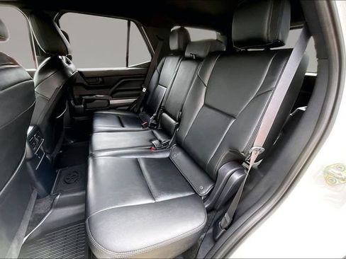 Used 2025 Toyota 4Runner SR5 image 19