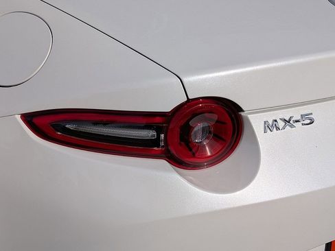 New 2025 MAZDA MX-5 Miata Grand Touring image 13