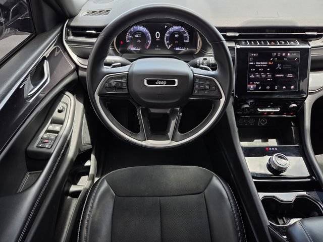 Used 2021 Jeep Grand Cherokee L Laredo AWD/4WD image 14