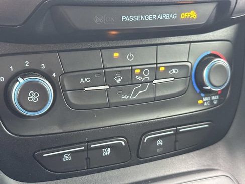 Used 2022 Ford Transit Connect XL image 25