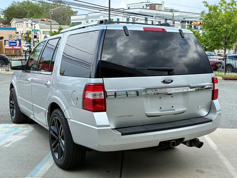 Used 2016 Ford Expedition Limited w/ Equipment Group 301A AWD/4WD image 3