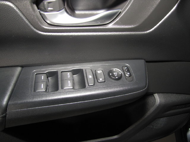 Used 2024 Honda CR-V EX image 11
