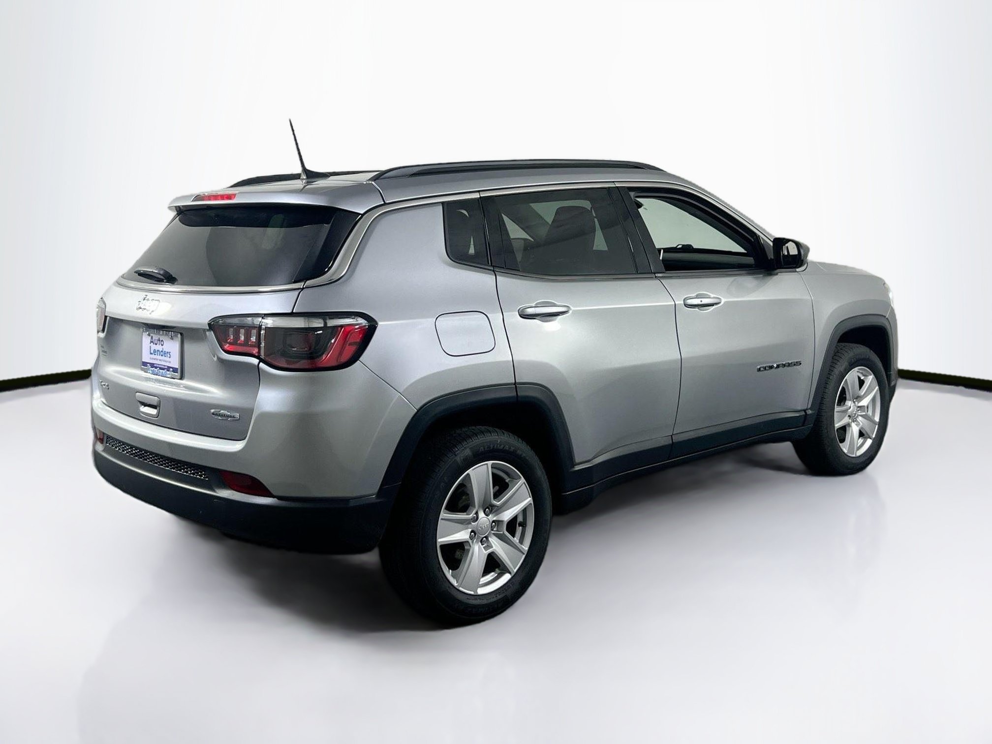 Used 2022 Jeep Compass Latitude w/ Convenience Group AWD/4WD image 5
