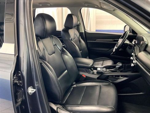 Used 2024 Kia Telluride LX AWD/4WD image 11