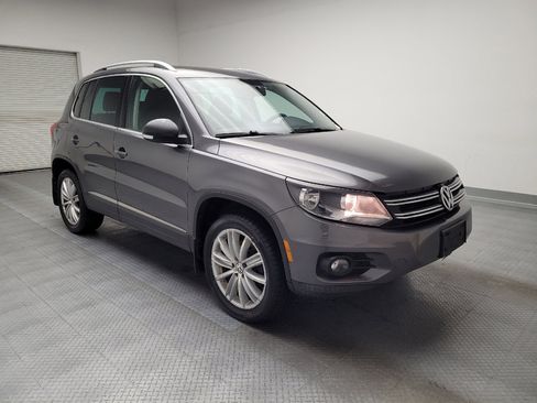 Used 2014 Volkswagen Tiguan SE image 13