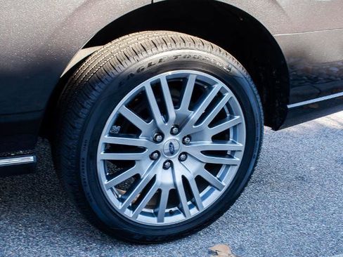 Certified 2023 Ford Expedition Platinum image 6