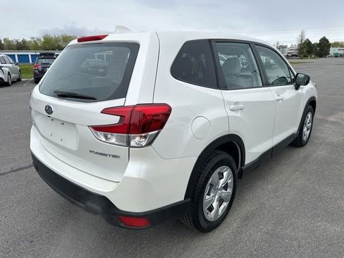 Used 2022 Subaru Forester AWD/4WD image 6