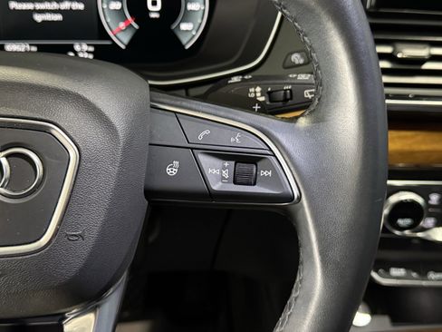 Used 2021 Audi Q5 Premium Plus w/ Premium Plus Package image 32