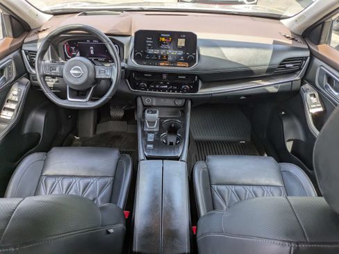 Used 2022 Nissan Rogue Platinum w/ Head-Up Display Package FWD image 16