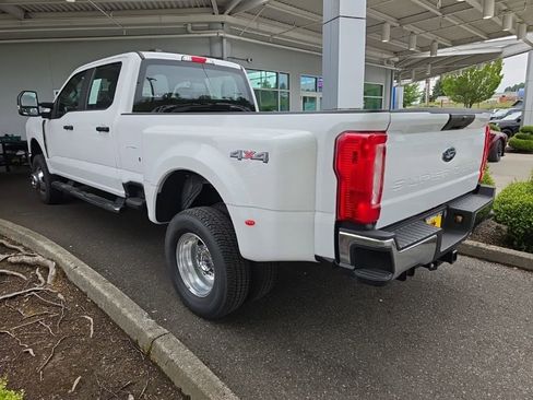 Used 2024 Ford F350 XL w/ Snow Plow/Camper Package AWD/4WD image 4
