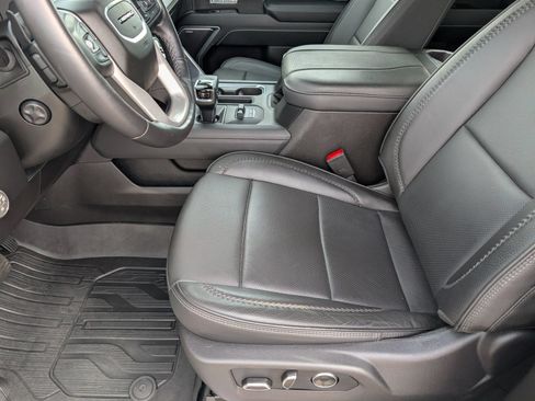 Used 2026 GMC Sierra 1500 Denali AWD/4WD image 11