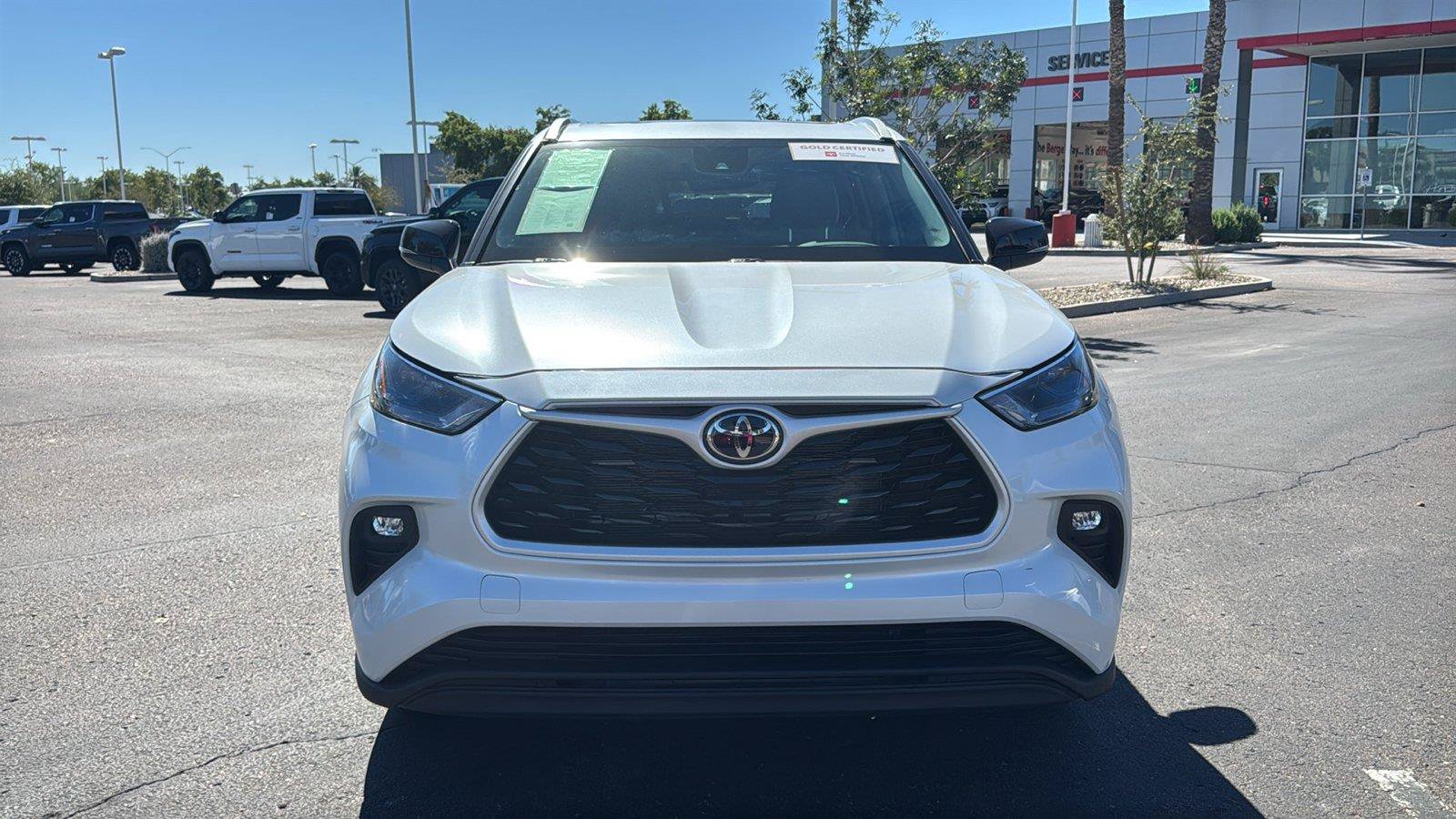 Certified 2026 Toyota Highlander XLE AWD/4WD image 2