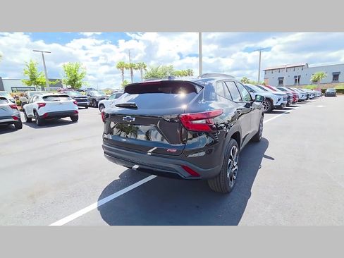 New 2026 Chevrolet Trax RS FWD image 16