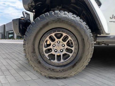 Used 2022 Jeep Wrangler Unlimited Rubicon w/ Xtreme Recon 35" Tire Package AWD/4WD image 9