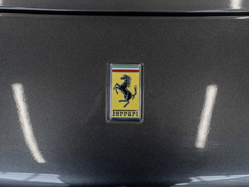 Used 2013 Ferrari California image 6