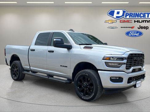 Used 2026 RAM 2500 Big Horn AWD/4WD image 1