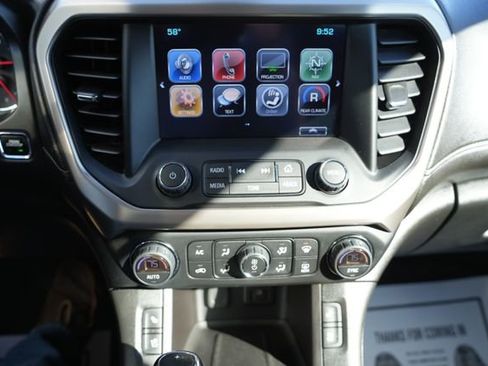 Used 2018 GMC Acadia Denali image 27