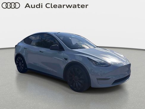 Used 2023 Tesla Model Y Performance AWD/4WD image 4