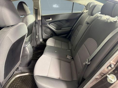 Used 2018 Kia Forte LX w/ LX Popular Package image 13