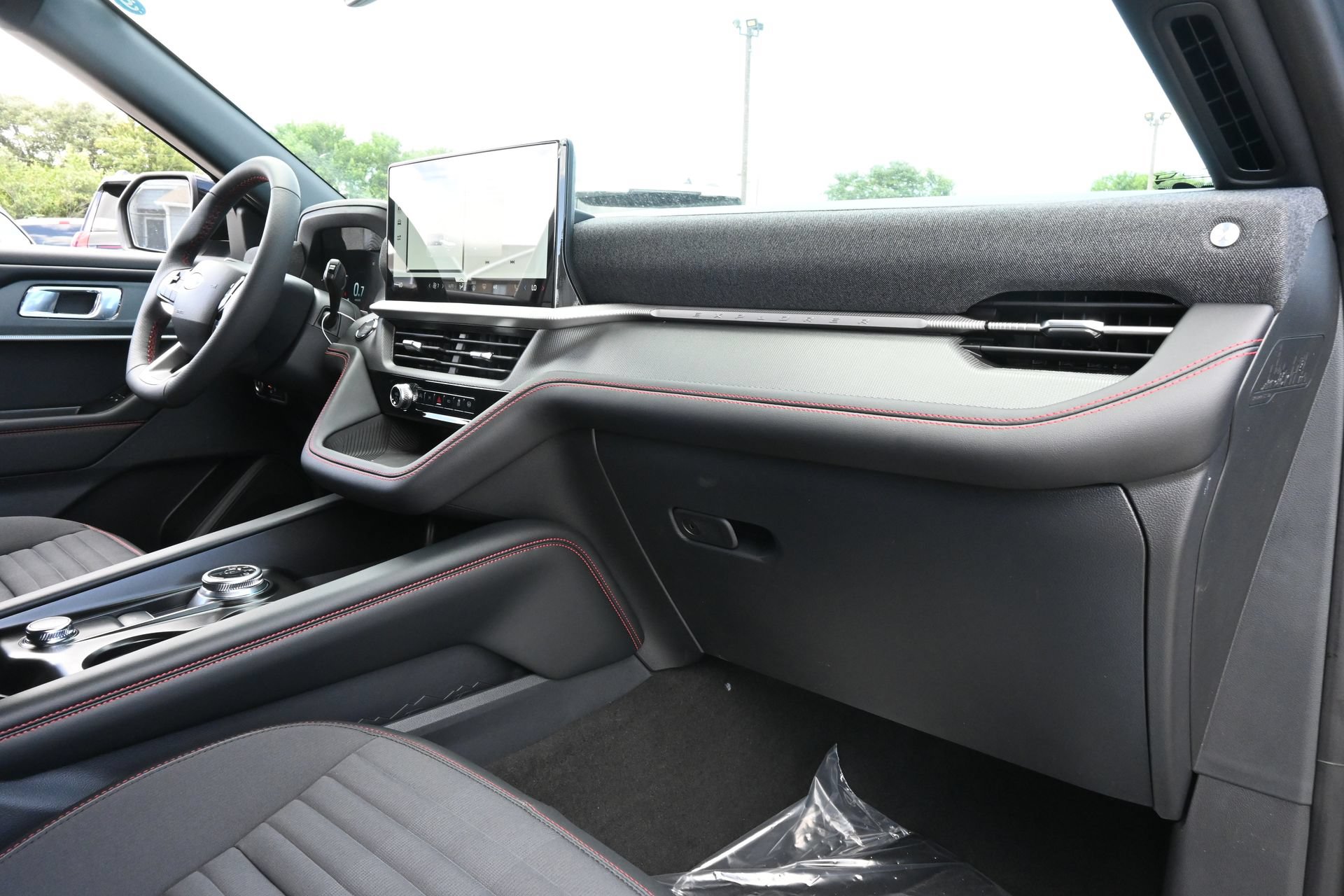 New 2026 Ford Explorer ST-Line w/ Premium Package RWD image 22