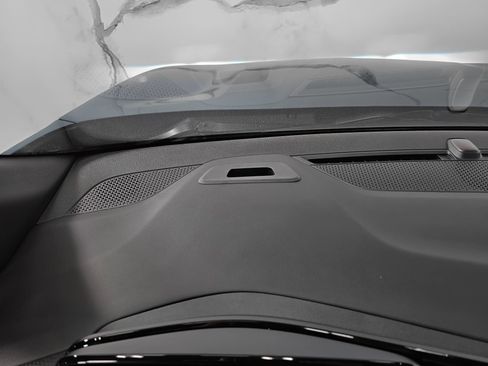 Used 2025 Chevrolet Equinox RS w/ Safety and Technology Package FWD image 34