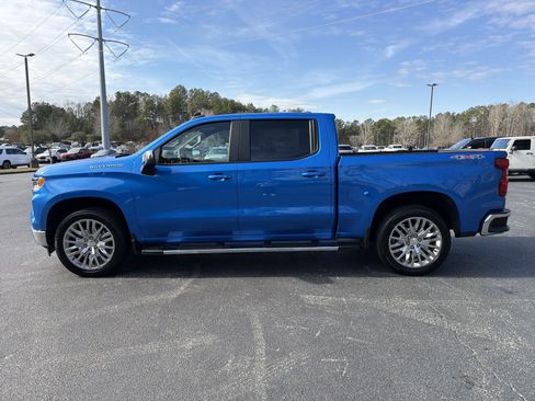 Used 2025 Chevrolet Silverado 1500 LT w/ Leather Package image 8
