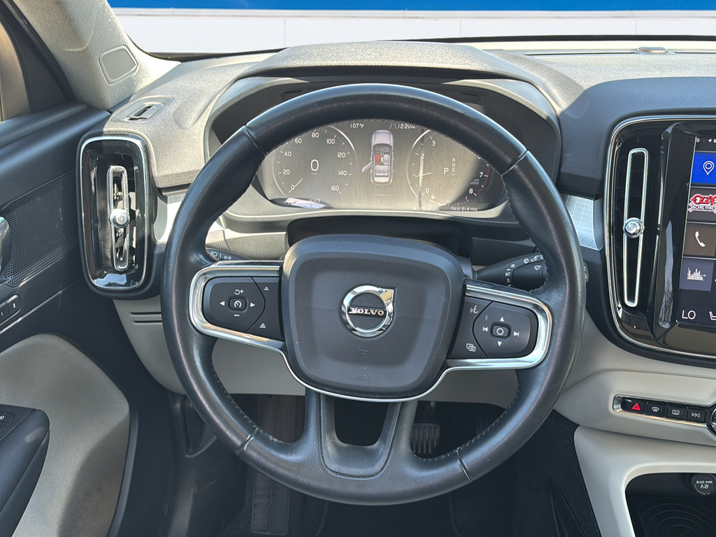Used 2019 Volvo XC40 T5 Momentum AWD/4WD image 10