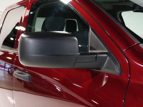 Used 2018 RAM 1500 Express image 9