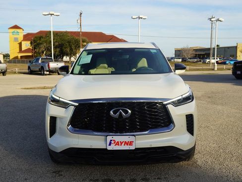 Used 2023 INFINITI QX60 Luxe image 2