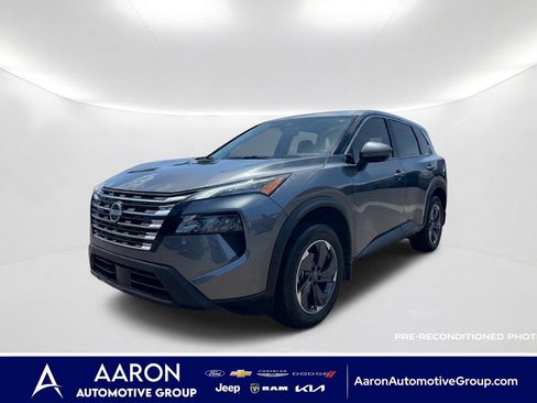 Used 2026 Nissan Rogue SV FWD image 1