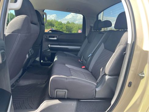 Used 2017 Toyota Tundra SR5 w/ SR5 Upgrade Package image 10