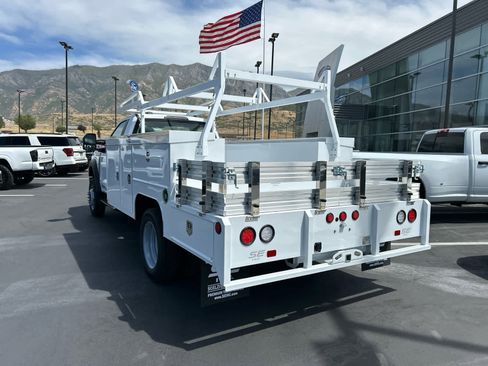 New 2025 Ford F550 4x4 Regular Cab Super Duty image 6