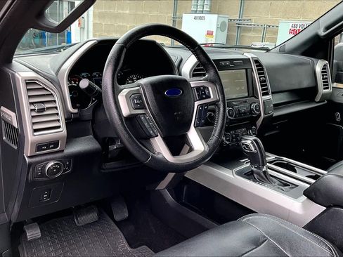 Used 2015 Ford F150 Lariat image 18