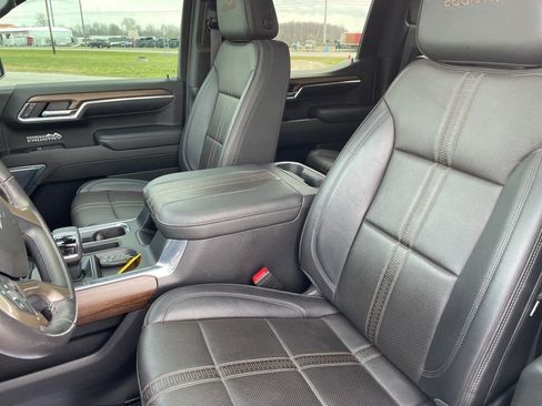 Used 2023 Chevrolet Silverado 1500 High Country w/ High Country Premium Package AWD/4WD image 12