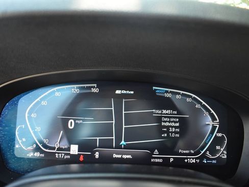 Used 2023 BMW 530e xDrive w/ M Sport Package AWD/4WD image 17