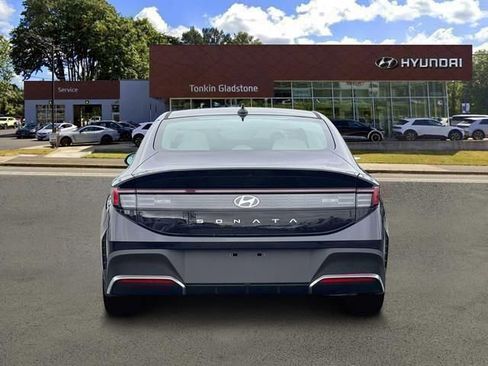New 2026 Hyundai Sonata SE FWD image 6