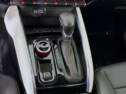 Used 2023 GMC Canyon AT4X AWD/4WD image 10