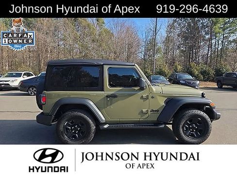 Used 2025 Jeep Wrangler Sport image 16