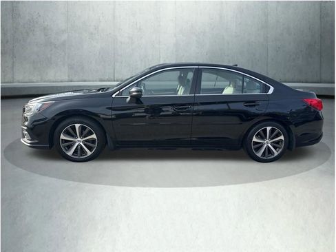 Used 2018 Subaru Legacy 2.5i Limited image 2