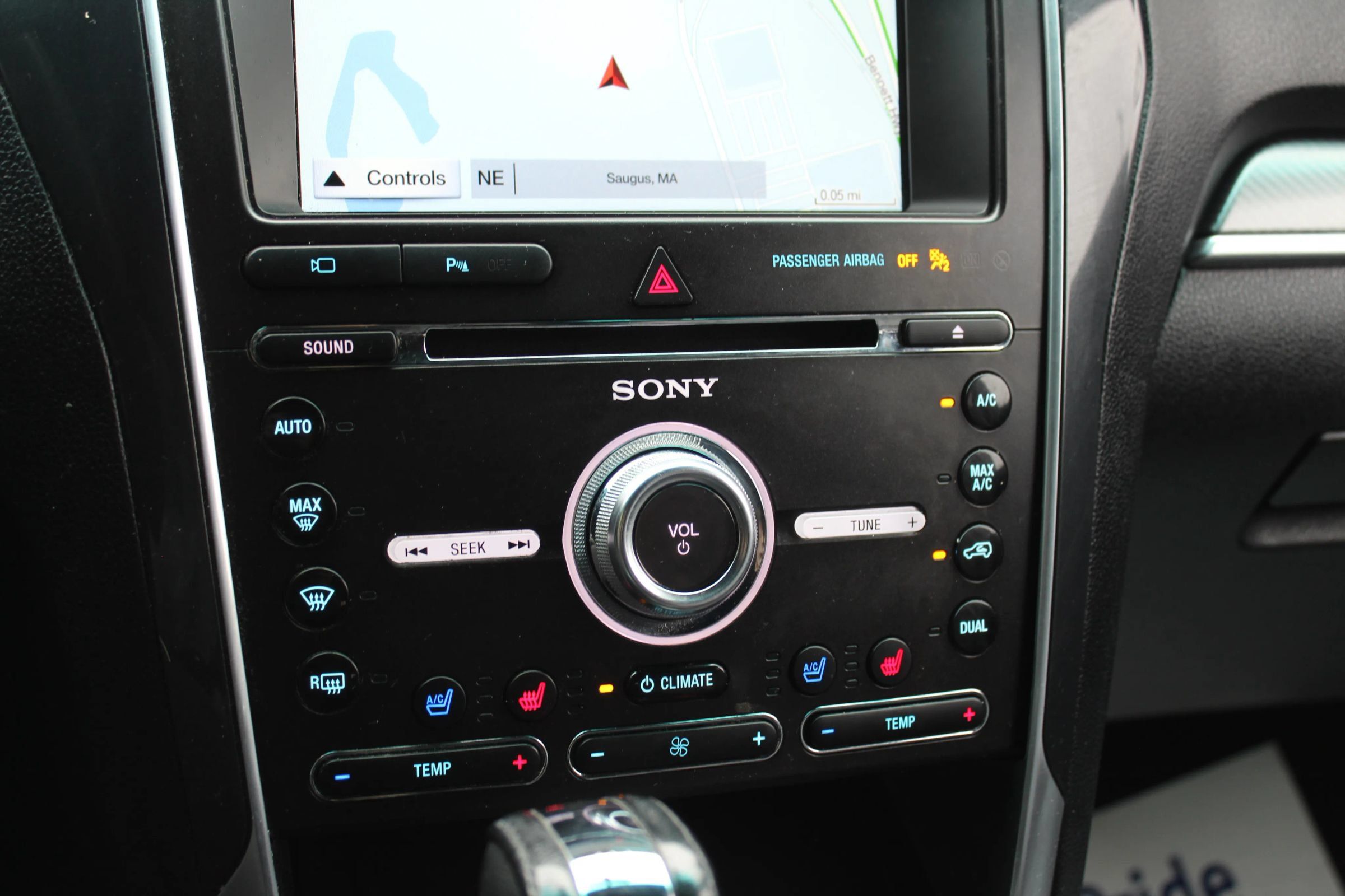 Used 2017 Ford Explorer Sport w/ Equipment Group 401A AWD/4WD image 30