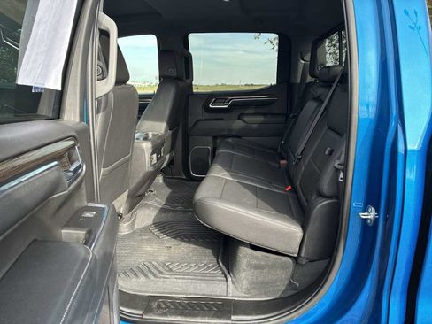 Used 2024 Chevrolet Silverado 1500 LT Trail Boss w/ LT Trail Boss Premium Package AWD/4WD image 24