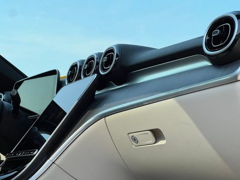 Certified 2026 Mercedes-Benz C 300 4MATIC Sedan image 15